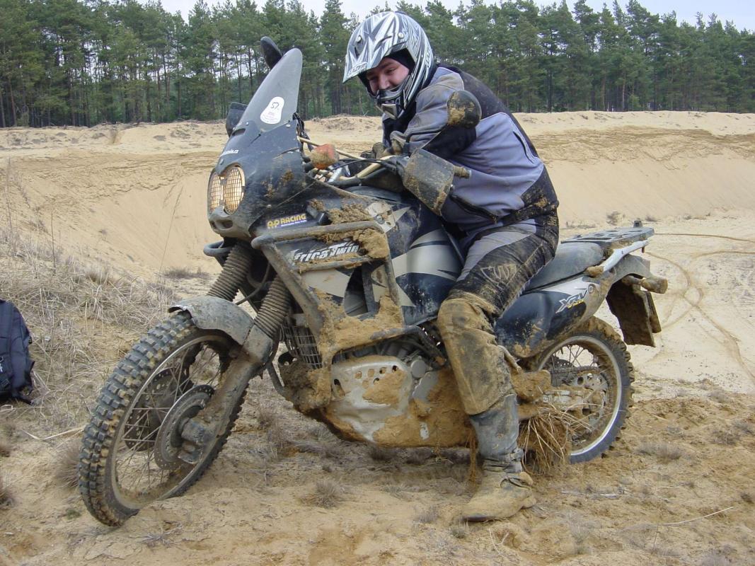 http://www.enduro-adventure.banda.cz/webs/e/enduro-adventure/gallery/ready/1269842858/foto_009.jpg